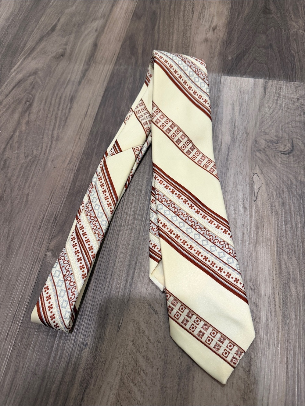 👔 Vintage 70s Lazarus Wide Tie Cream Rust Blue Geometric Stripe Necktie